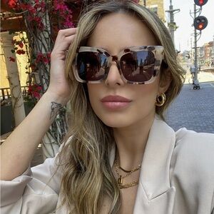 DIFF Lizzy Tortoiseshell Sunglasses